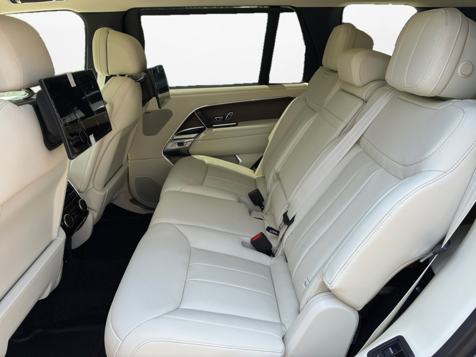 SALKPBFU6TA378325 2026 Land Rover Range Rover SE