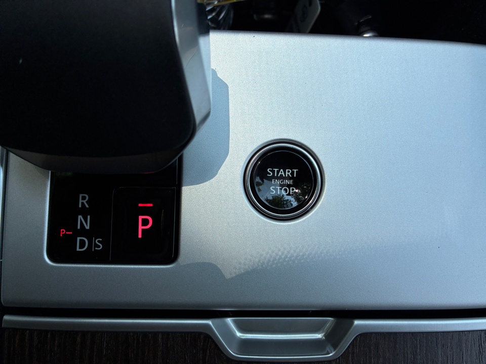 SALKPBFU6TA378325 2026 Land Rover Range Rover SE