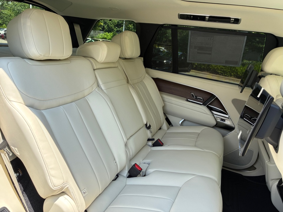 SALKPBFU6TA378325 2026 Land Rover Range Rover SE