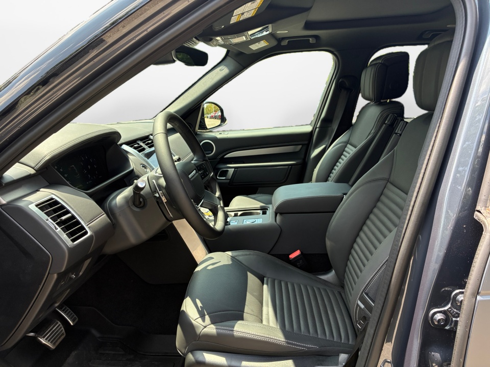 SALRW4EU9T2521857 2026 Land Rover Discovery Tempest Edition