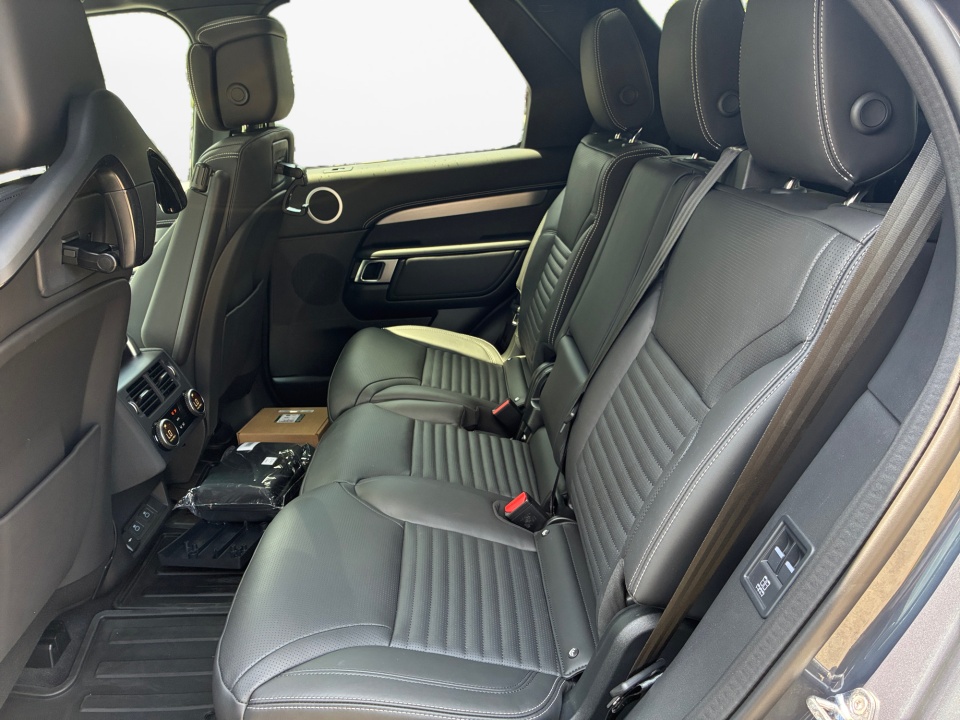 SALRW4EU9T2521857 2026 Land Rover Discovery Tempest Edition