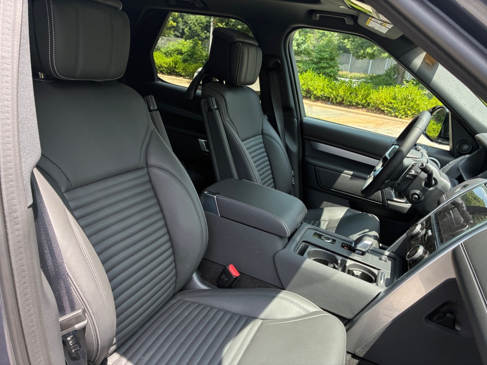 SALRW4EU9T2521857 2026 Land Rover Discovery Tempest Edition