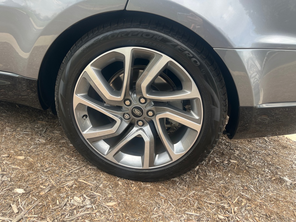 SALWR2SU5NA212558 2022 Land Rover Range Rover Sport HSE Silver Edition MHEV