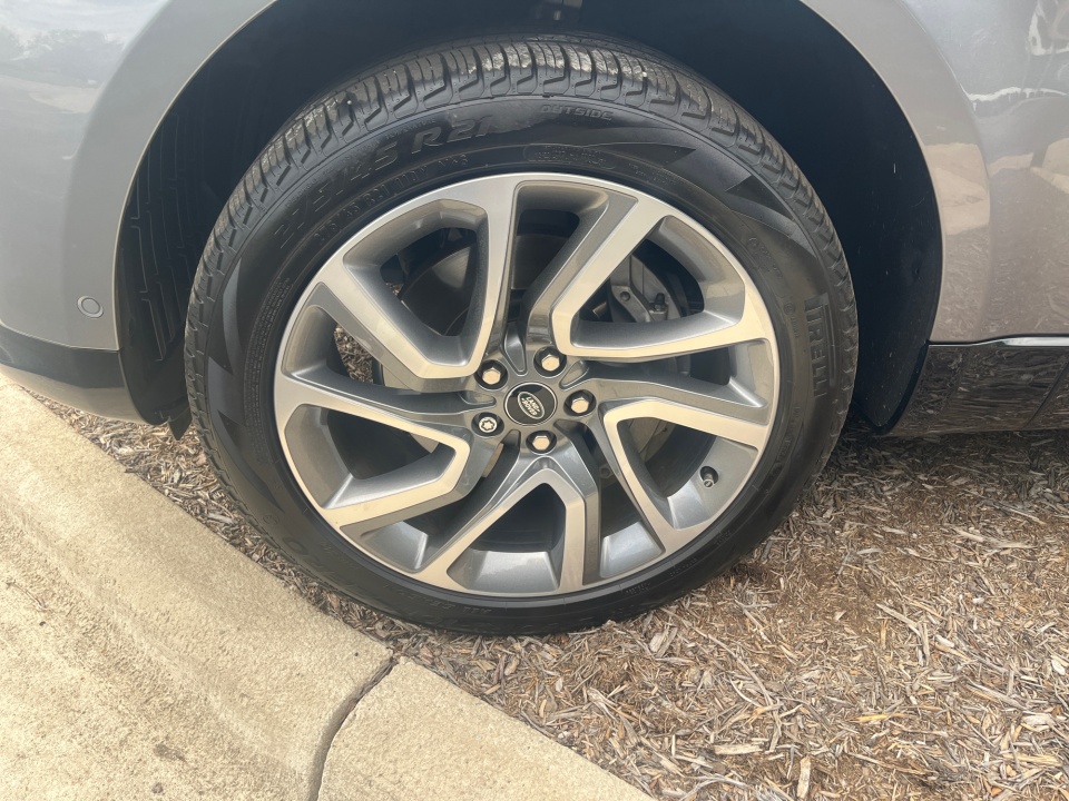 SALWR2SU5NA212558 2022 Land Rover Range Rover Sport HSE Silver Edition MHEV