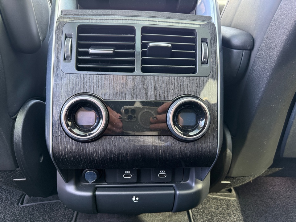 SALWR2SU8NA210786 2022 Land Rover Range Rover Sport HSE Silver Edition MHEV