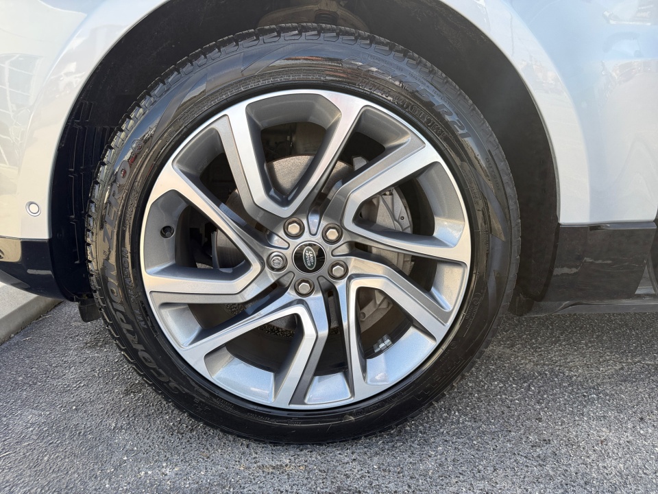 SALWR2SU8NA210786 2022 Land Rover Range Rover Sport HSE Silver Edition MHEV