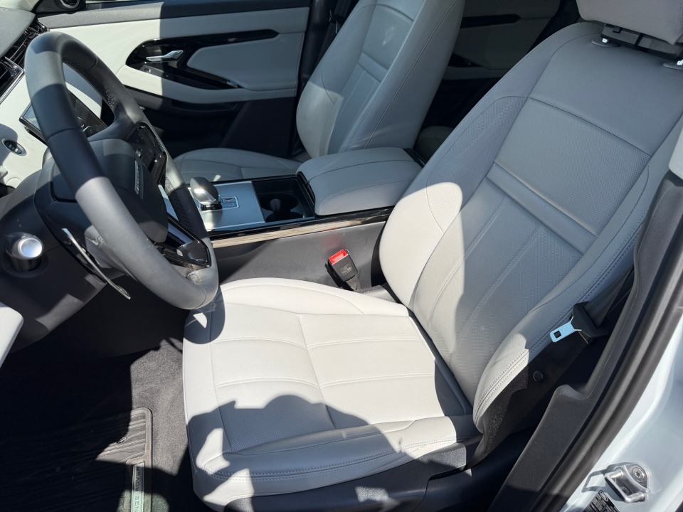 SALZJ2FX4RH260008 2024 Land Rover Range Rover Evoque Core S