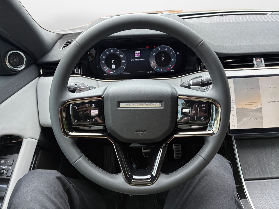 SALZV2FX7TH004506 2026 Land Rover Range Rover Evoque Hoxton Edition