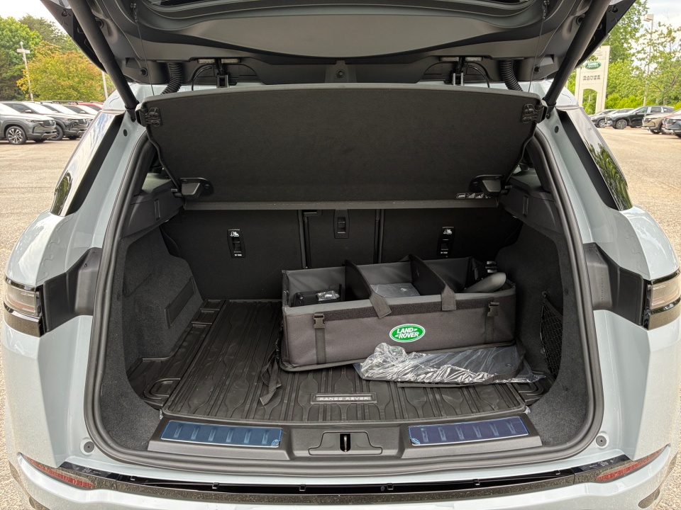 SALZV2FX7TH004506 2026 Land Rover Range Rover Evoque Hoxton Edition