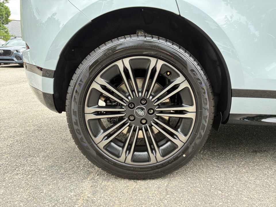 SALZV2FX7TH004506 2026 Land Rover Range Rover Evoque Hoxton Edition
