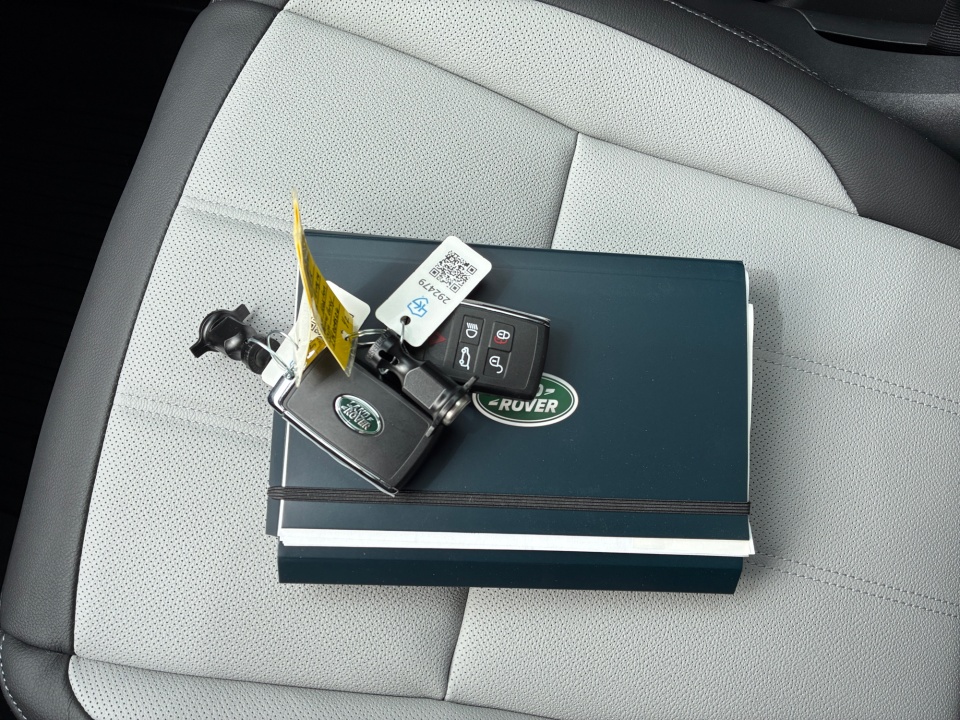 SALZV2FX7TH004506 2026 Land Rover Range Rover Evoque Hoxton Edition