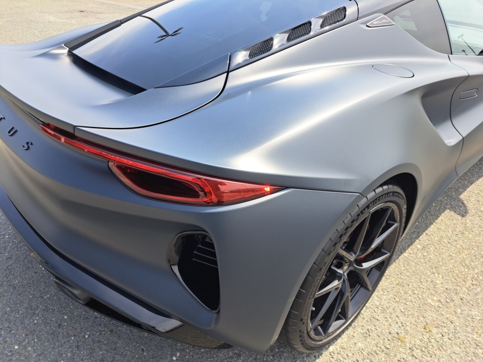 SCCLEJAX3THA11193 2026 Lotus Emira V6 SE