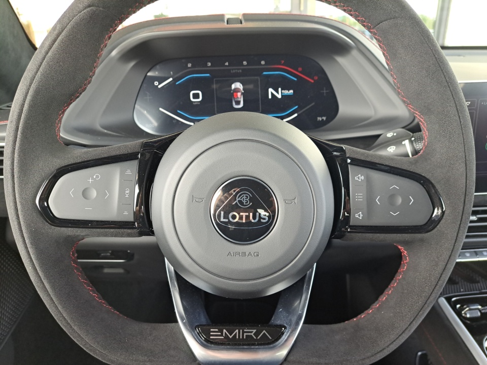 SCCLEJAX3THA11193 2026 Lotus Emira V6 SE