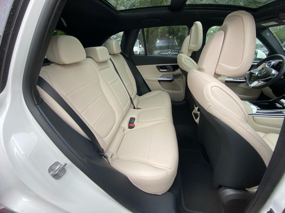 W1NKM4HB1VU154526 2027 Mercedes-Benz GLC GLC 300