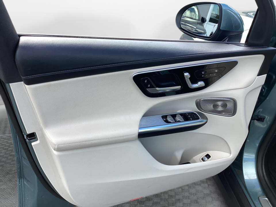 Used 2025 Mercedes-benz GLC 300 SUV