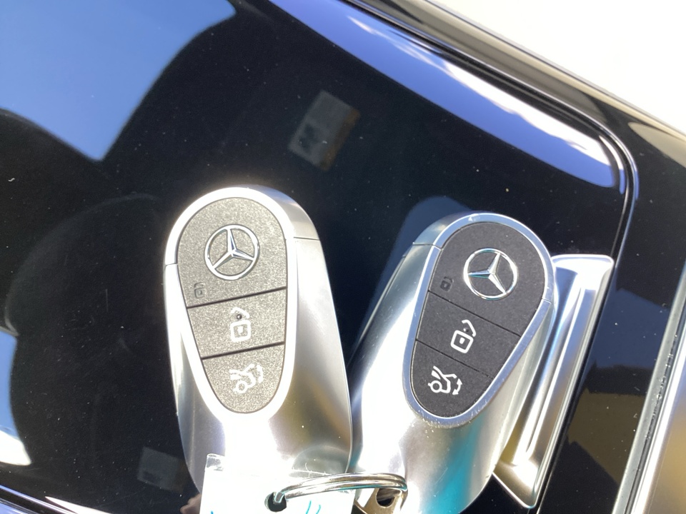 Used 2025 Mercedes-benz GLC 300 SUV