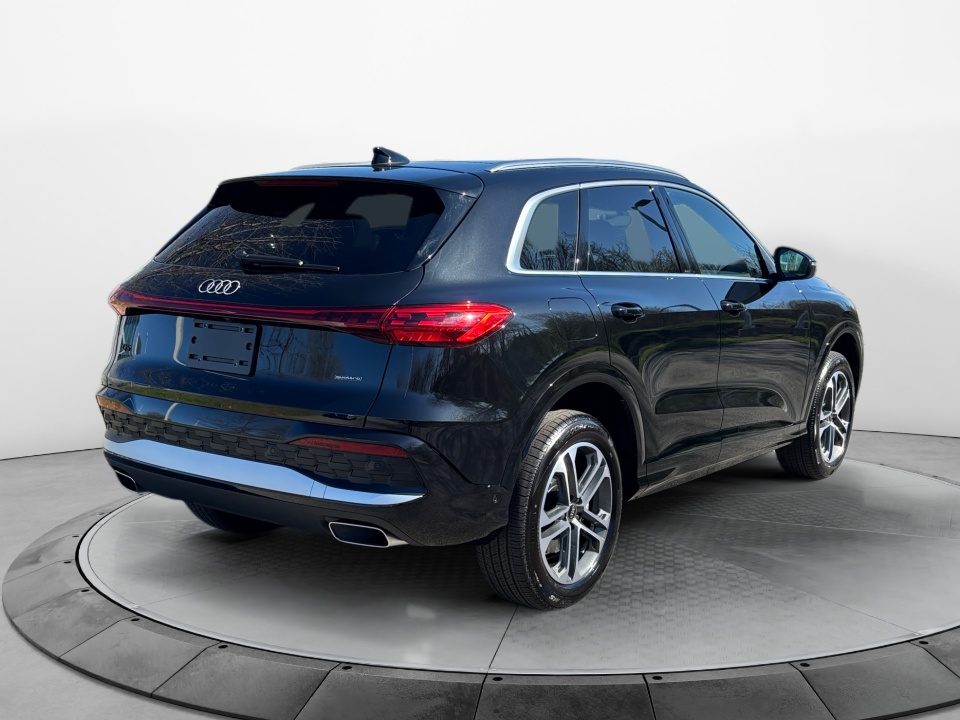 WA11AAGU5T2003107 2026 Audi Q5 Premium TFSI quattro S tronic