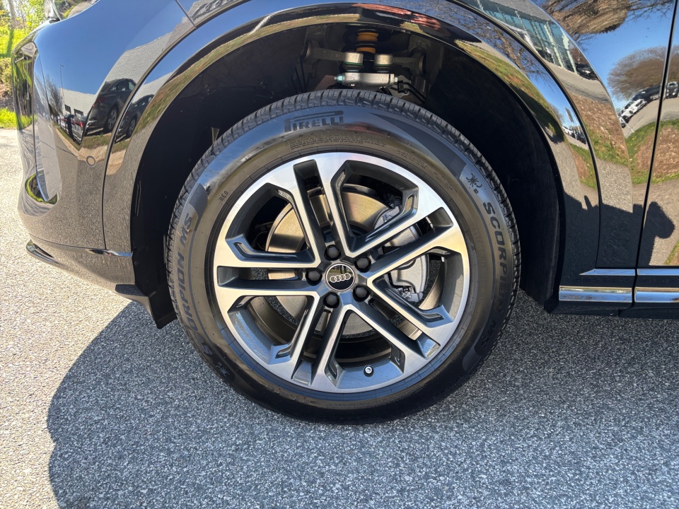 WA11AAGU5T2003107 2026 Audi Q5 Premium TFSI quattro S tronic