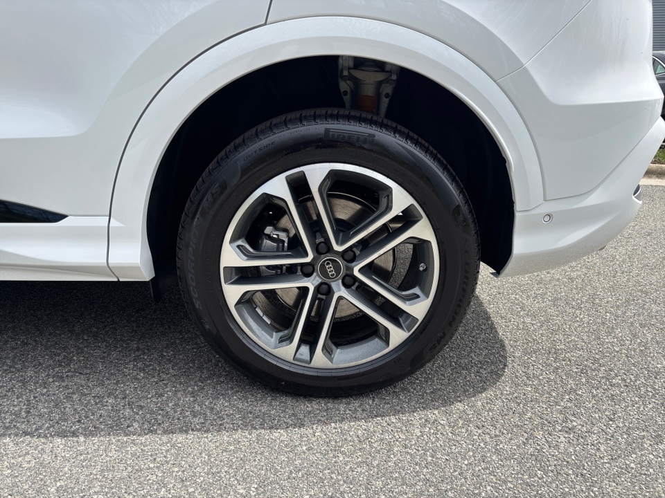 WA11AAGU5T2004709 2026 Audi Q5 Premium TFSI quattro S tronic