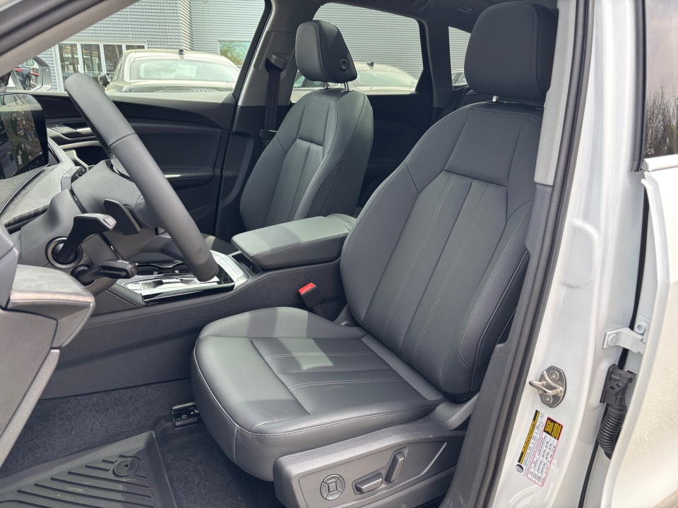 WA11AAGU5T2004709 2026 Audi Q5 Premium TFSI quattro S tronic