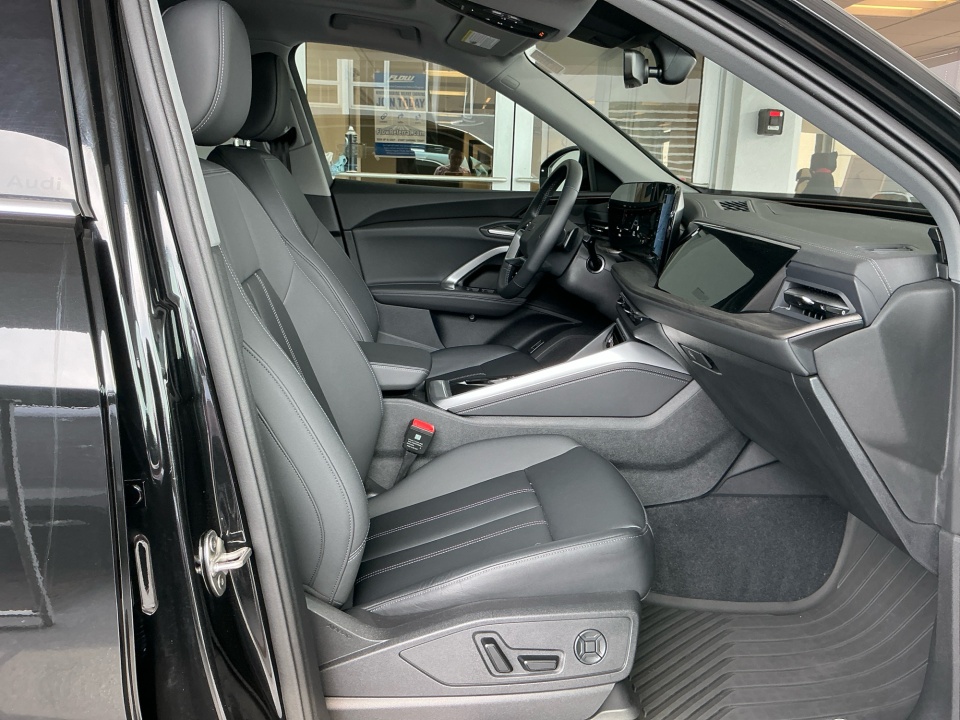 WA11AAGU7S2013569 2025 Audi All-new Q5 Premium