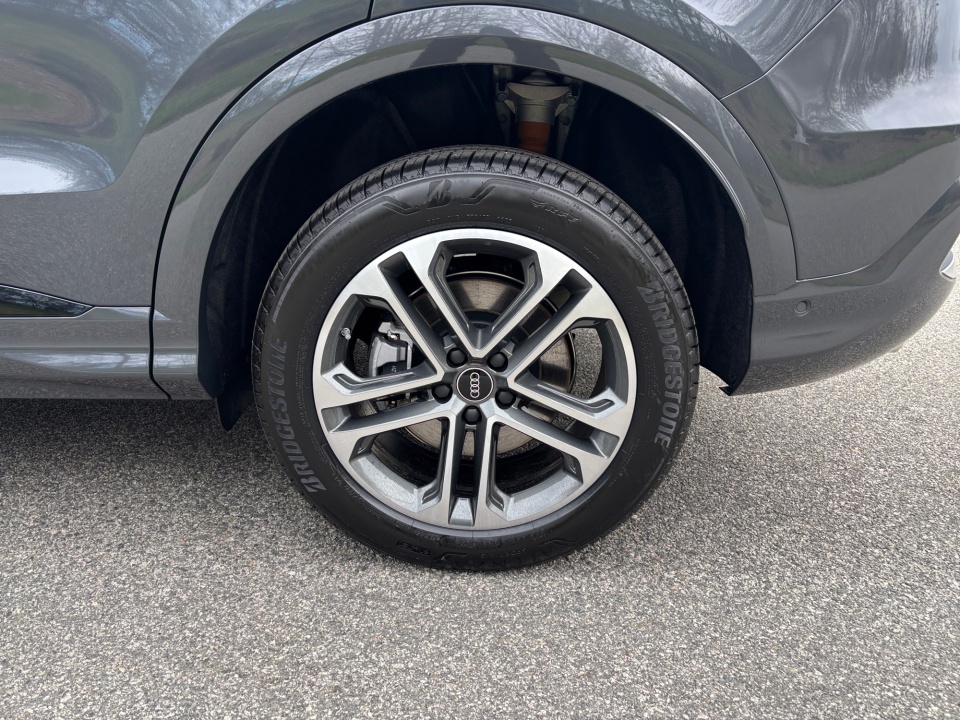 WA11AAGU7T2003271 2026 Audi Q5 Premium TFSI quattro S tronic