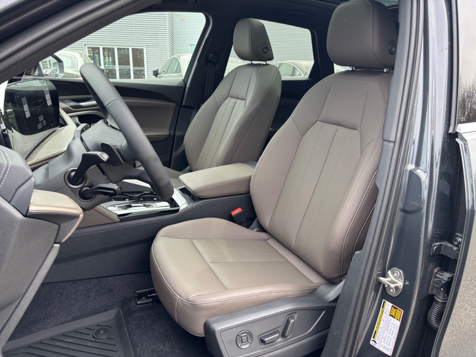 WA11AAGU7T2003271 2026 Audi Q5 Premium TFSI quattro S tronic