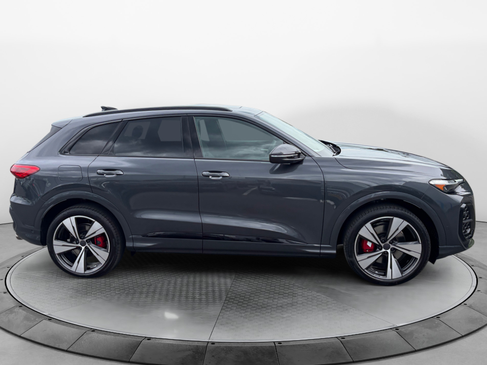WA125AGU1T2045430 2026 Audi SQ5 Premium Plus