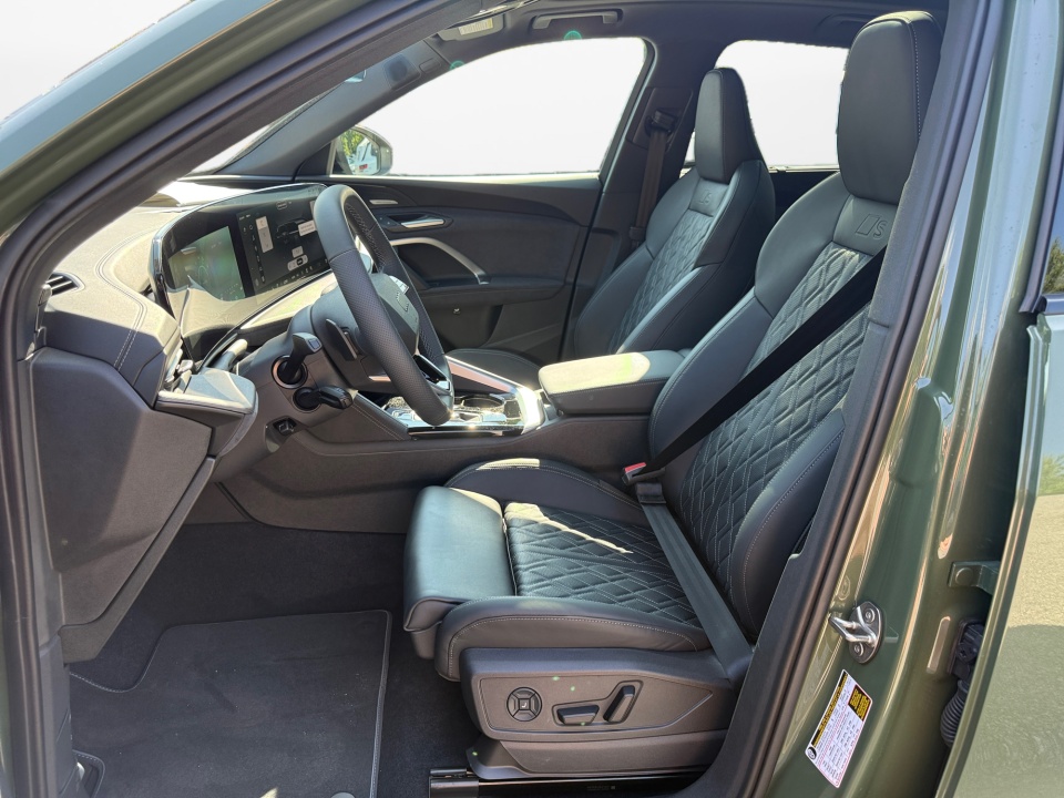 WA125AGU2T2044156 2026 Audi SQ5 Premium Plus