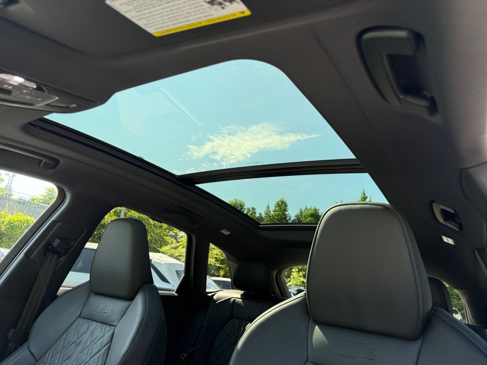 WA125AGU2T2044156 2026 Audi SQ5 Premium Plus