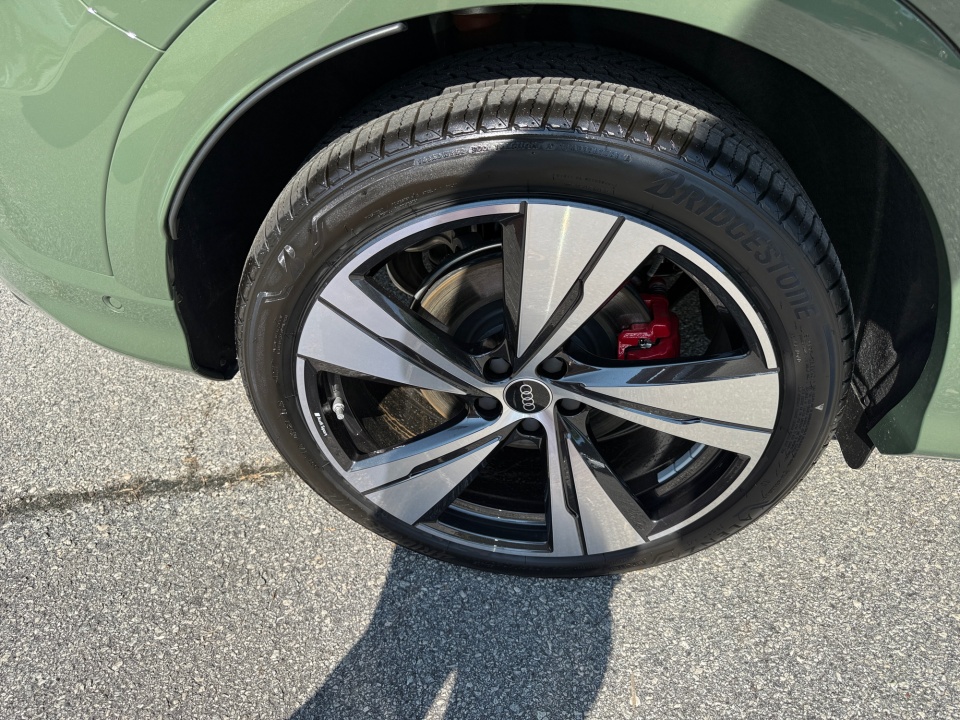 WA125AGU2T2044156 2026 Audi SQ5 Premium Plus