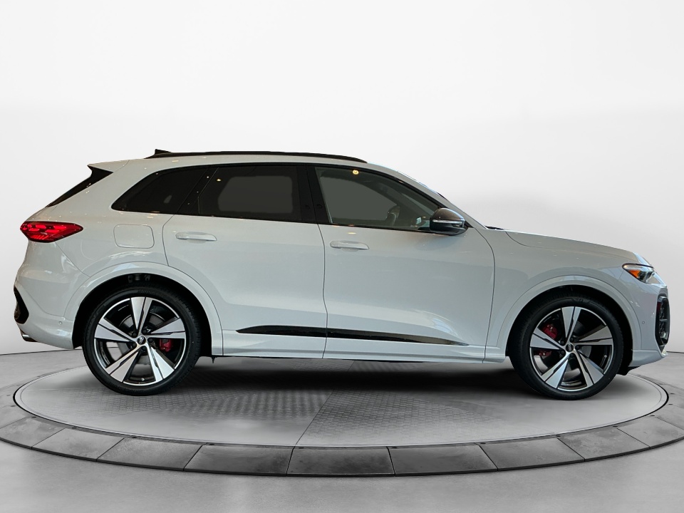 WA125AGU3T2027057 2026 Audi SQ5 Premium Plus TFSI quattro S tronic