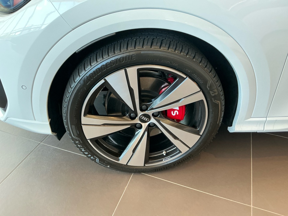 WA125AGU3T2027057 2026 Audi SQ5 Premium Plus TFSI quattro S tronic