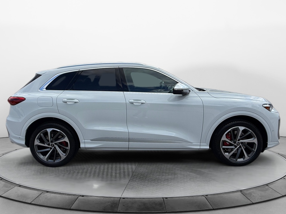 WA125AGU4T2030775 2026 Audi SQ5 Premium Plus