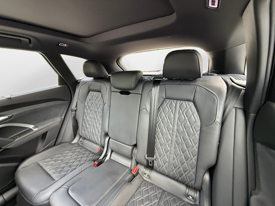 WA125AGU4T2030775 2026 Audi SQ5 Premium Plus