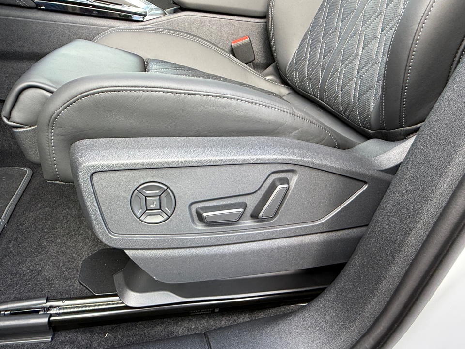 WA125AGU4T2030775 2026 Audi SQ5 Premium Plus