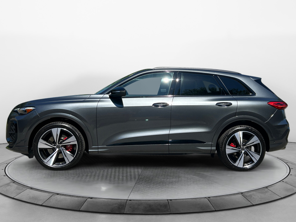 WA125AGU4T2033109 2026 Audi SQ5 Premium Plus TFSI quattro S tronic