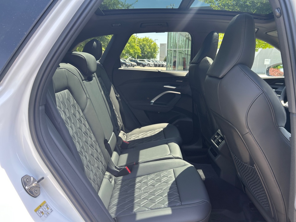 WA125AGU7T2007023 2026 Audi SQ5 Premium Plus TFSI quattro S tronic
