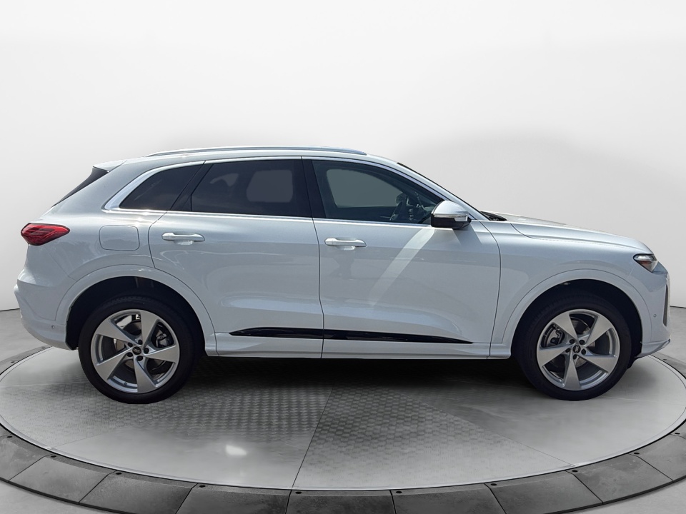 WA12AAGU4T2035955 2026 Audi Q5 Premium Plus TFSI quattro S tronic