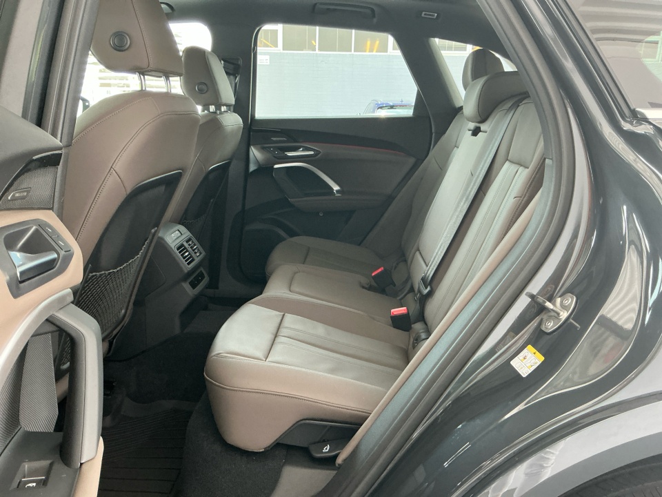 WA12AAGU9S2033973 2025 Audi Q5 Premium Plus