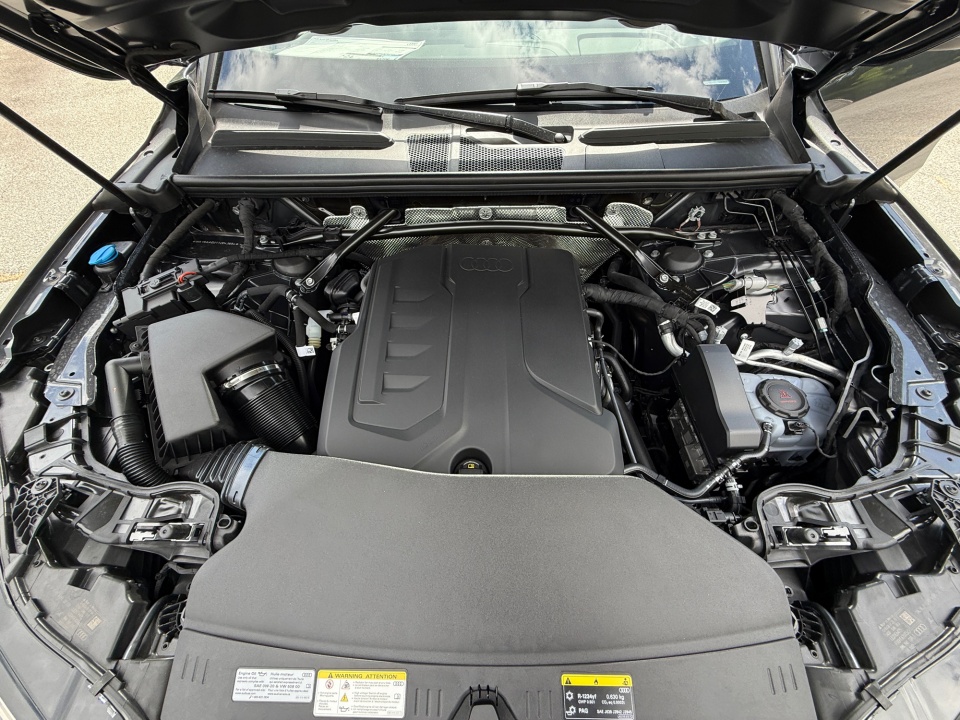 WA15AAGU1T2043654 2026 Audi Q5 Premium Plus