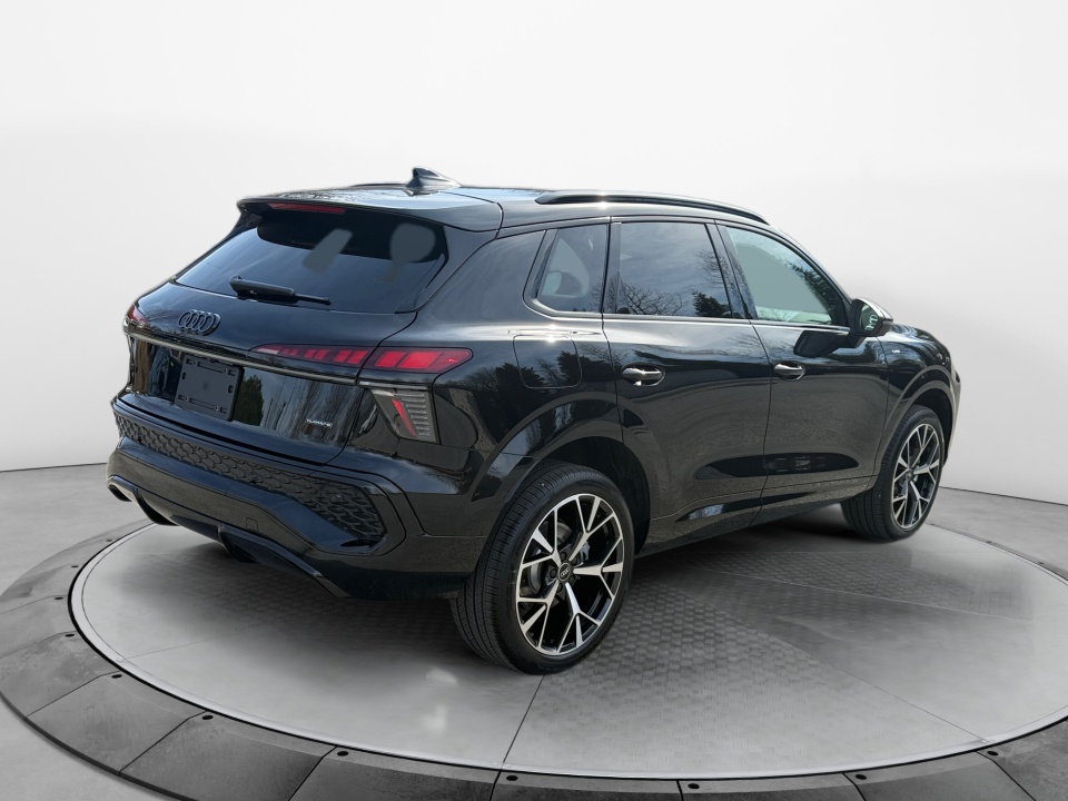 WA1ABCFJ0T1023559 2026 Audi Q3 S line