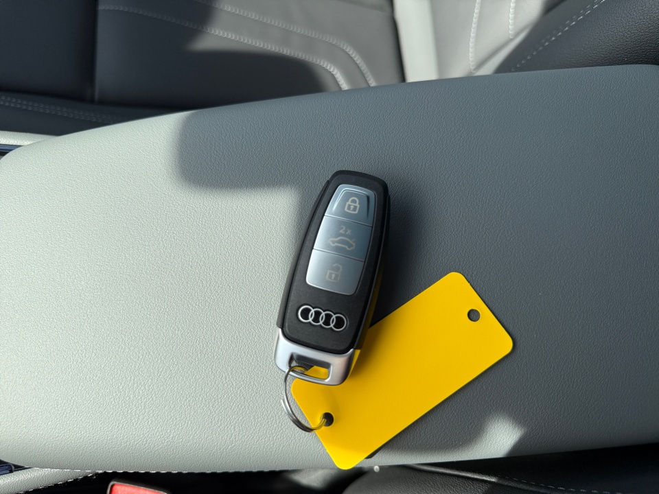 WA1ABCFJ0T1023559 2026 Audi Q3 S line