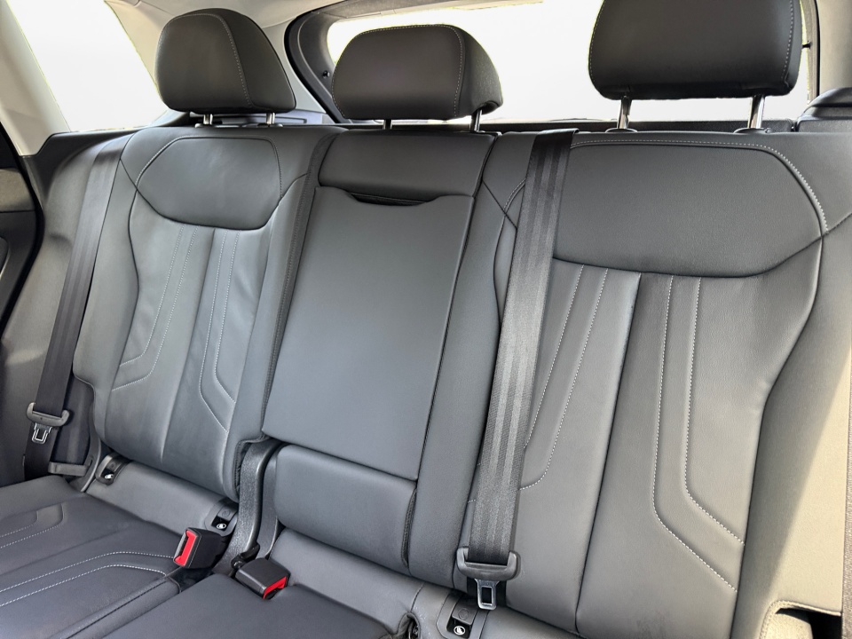 WA1ABCFJ2T1119032 2026 Audi Q3 S line