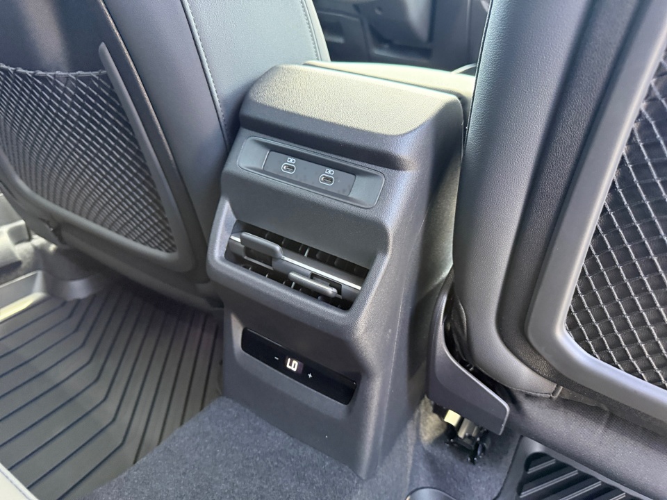 WA1ABCFJ2T1119032 2026 Audi Q3 S line