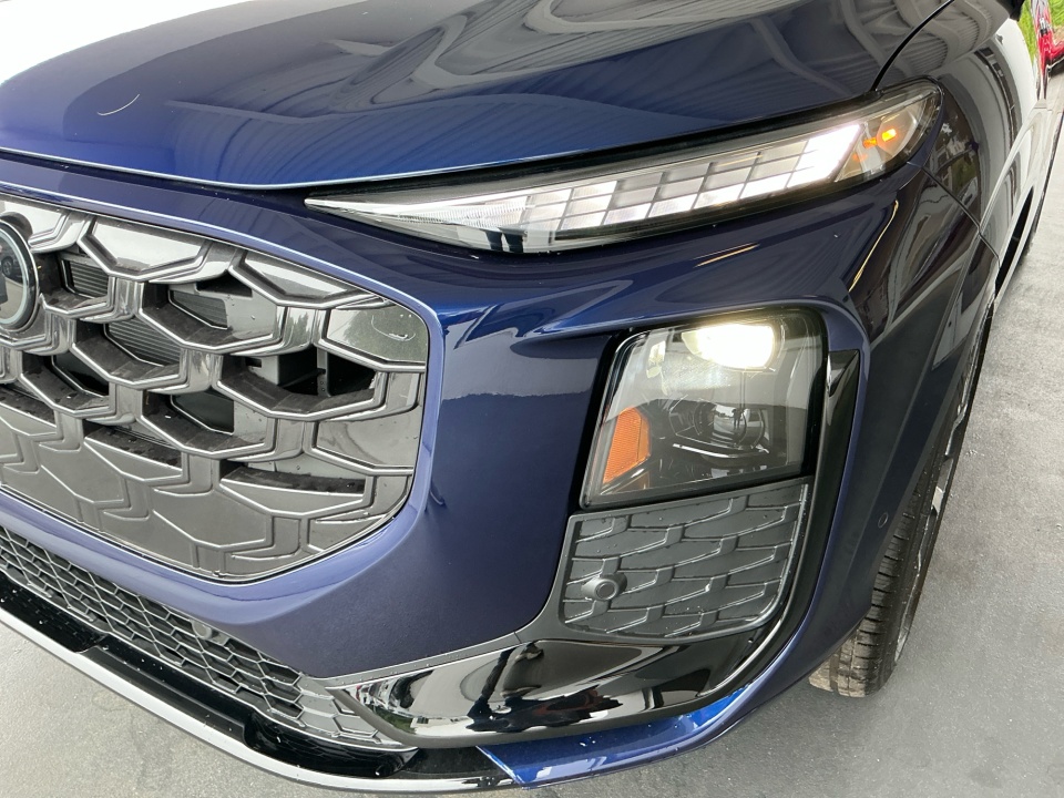 WA1ABCFJ4T1074322 2026 Audi Q3 TFSI quattro S tronic