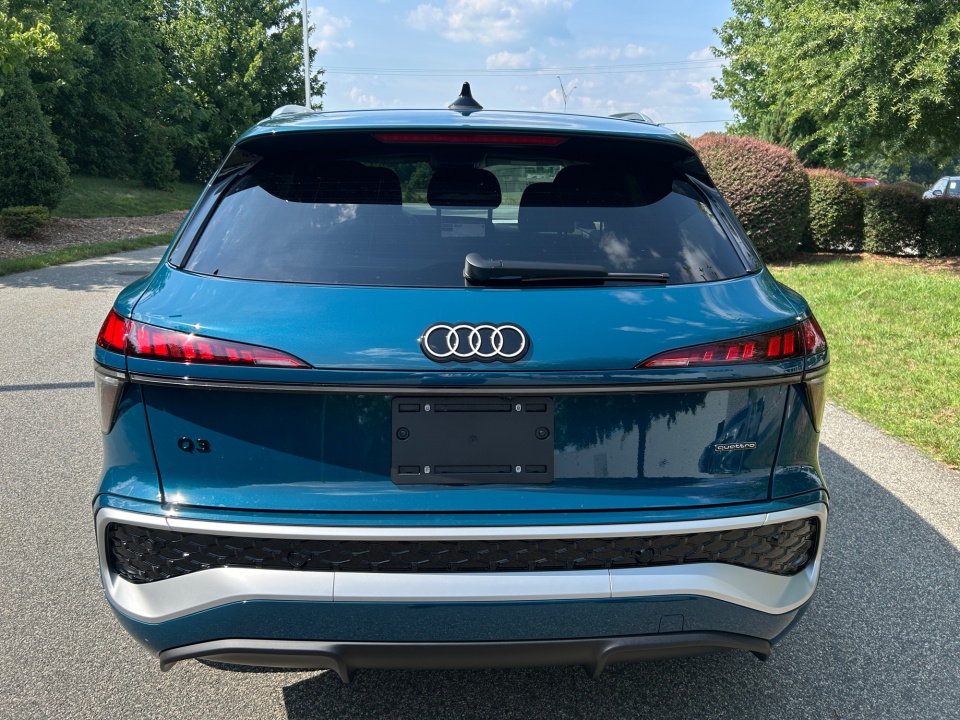 WA1ABCFJ4T1093467 2026 Audi Q3 S line