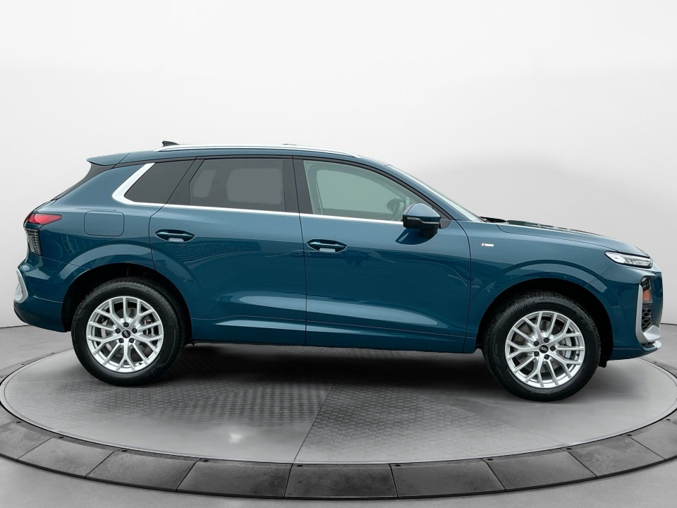 WA1ABCFJ5T1075818 2026 Audi Q3 TFSI quattro S tronic