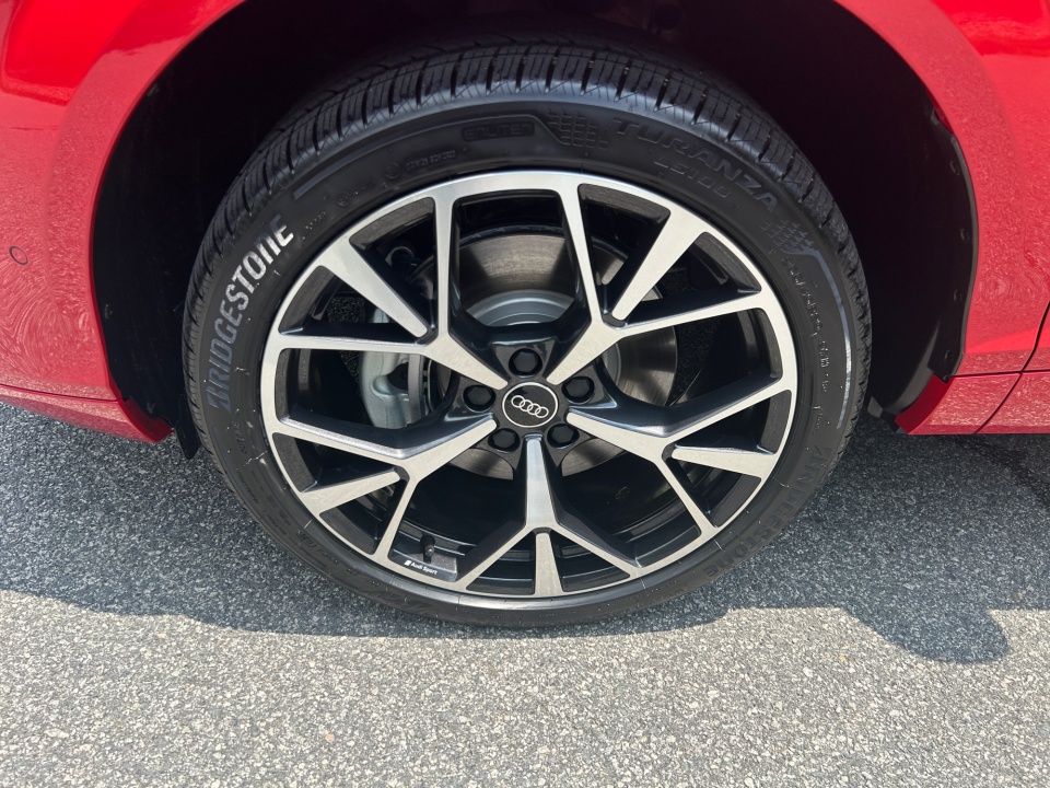 WA1ABCFJ5T1094689 2026 Audi Q3 S line
