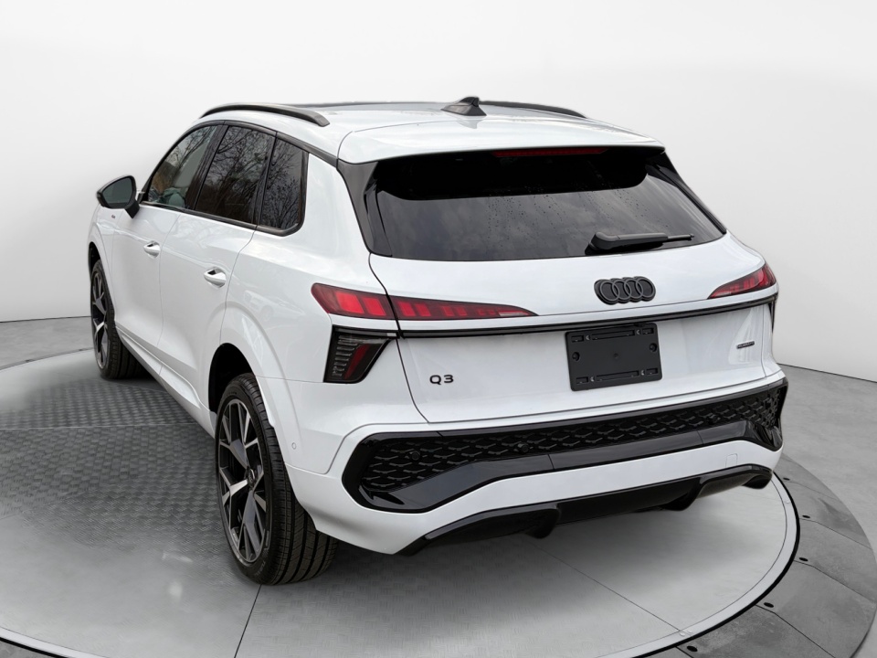 WA1ABCFJ8T1035300 2026 Audi Q3 S line